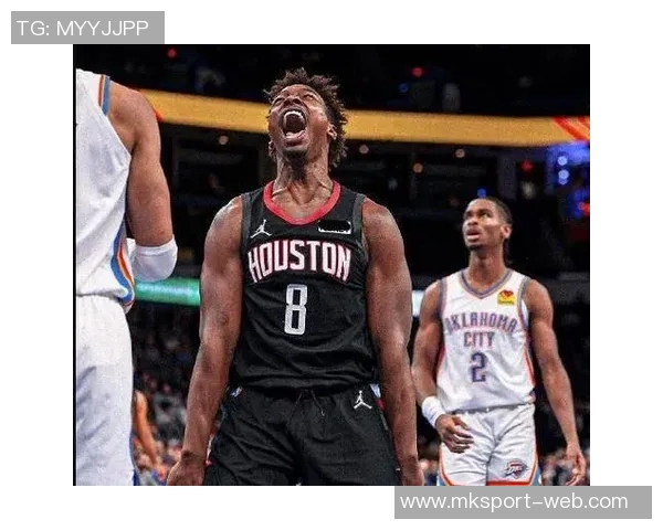 火箭全员积极备战快船训练照曝光KD专注状态引人关注