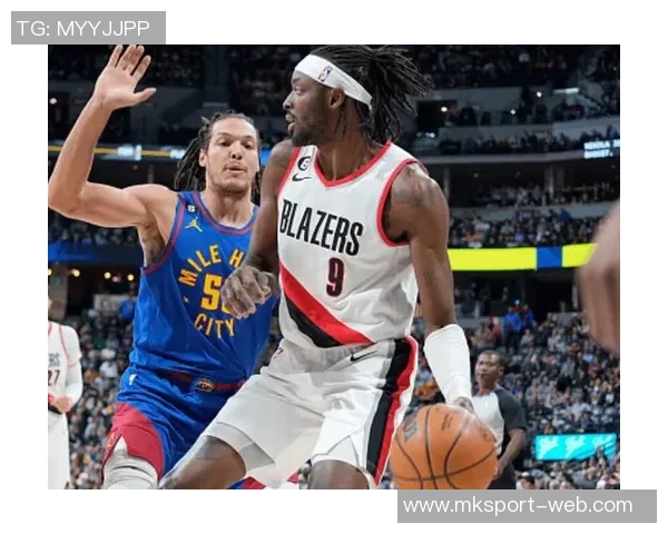 小南斯赞亨特表现如莱昂纳德全场9中7砍17分7篮板展现得分能力